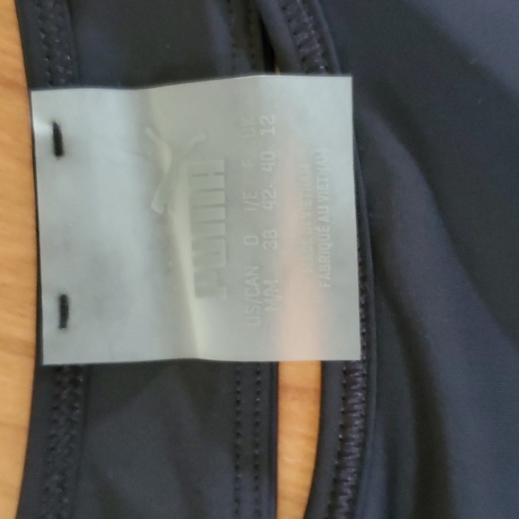 cropped active top - Picture 3 of 6